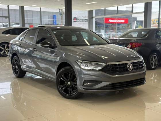 VOLKSWAGEN JETTA 1.4 250 TSI TOTAL FLEX COMFORTLINE TIPTRONIC VOLKSWAGEN JETTA 1.4 250 TSI TOTAL FLEX COMFORTLINE TIPTRONIC